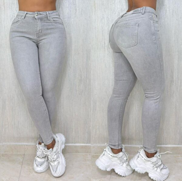 WhatsApp Image 2025-04-28 at 9.51.22 PM (2) Pantalon Jeen Mujer Popsugar